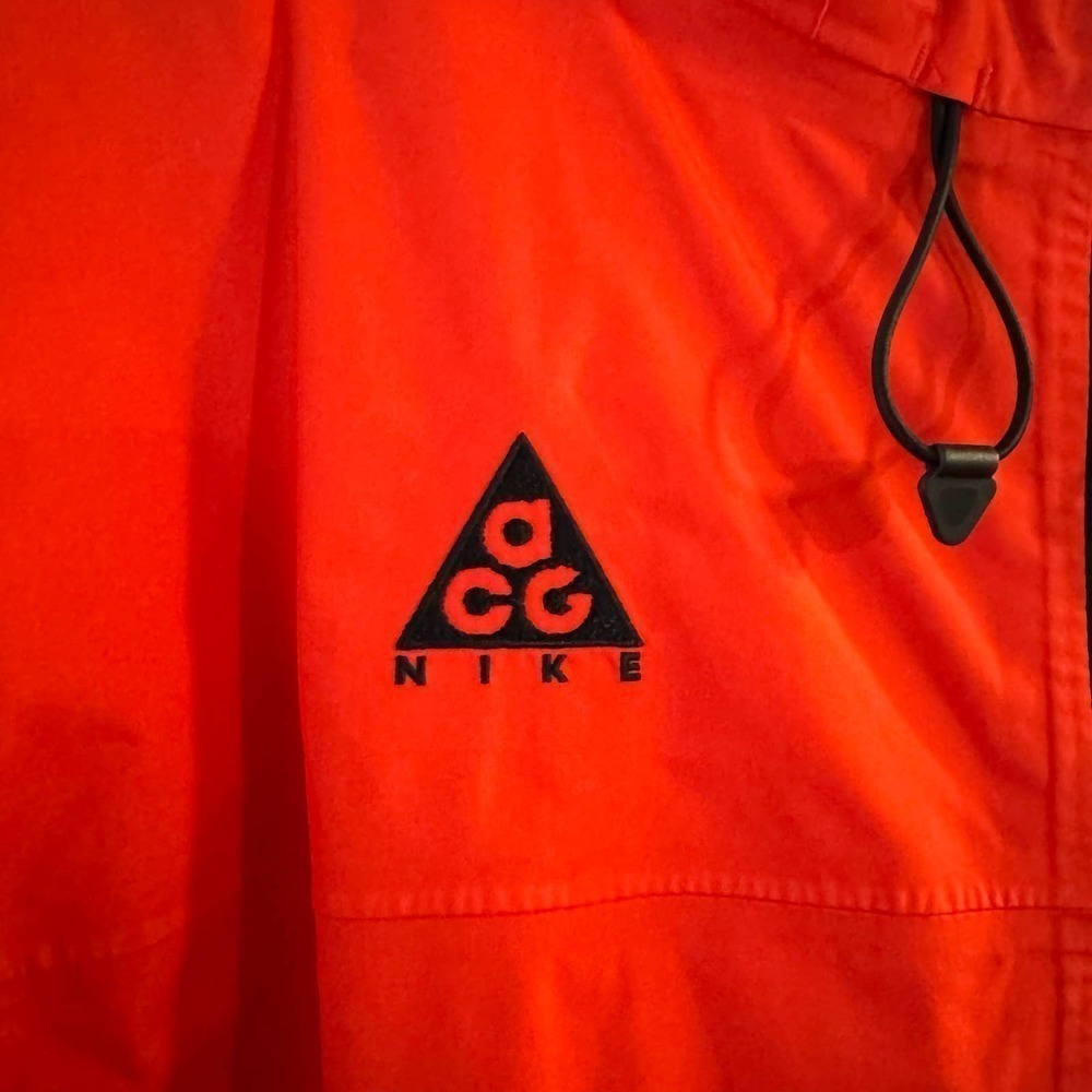 Nike ACG Packable Rain Jacket Small Pink Red Water Resistant Nylon Gorpcore - Picture 3 of 8
